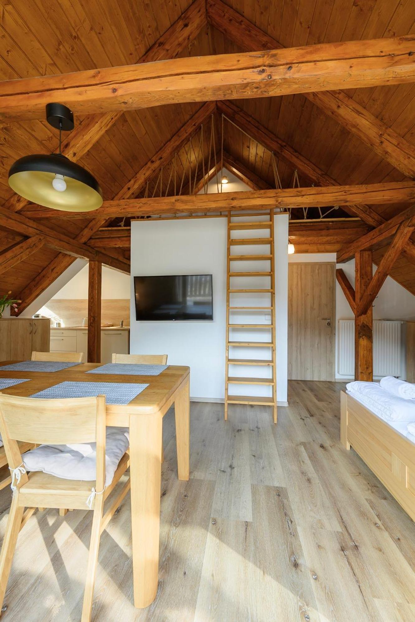 Apartmany Mezivodi Kycera Buitenkant foto